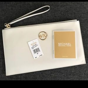 NEW Michael Kors Jet Set Large white wristlet